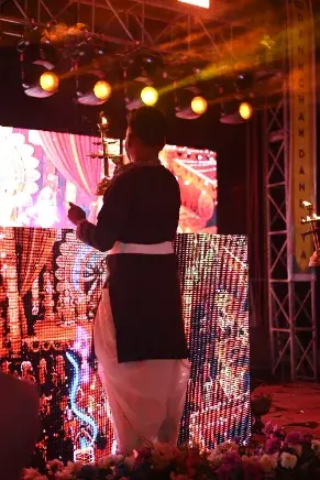 Dhinchak Dandiya 2025 — crowd moment 7